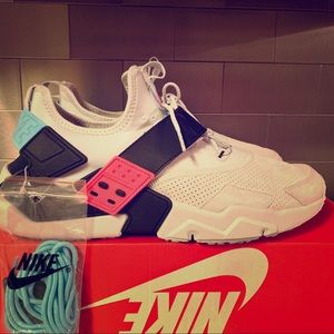 BN Nike Air Huarache South Beach Drift AH7335 003